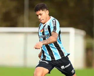 Bahia encaminha contratação de Zé Guilherme, jovem lateral do Grêmio