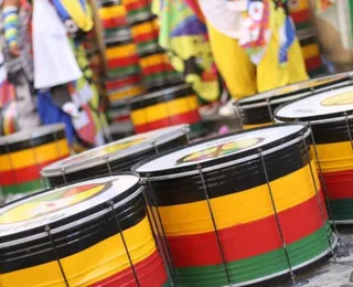 Forródum une São João e cultura afro-baiana no Pelourinho