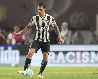 Botafogo adia liberação de zagueiro ao Vitória; entenda