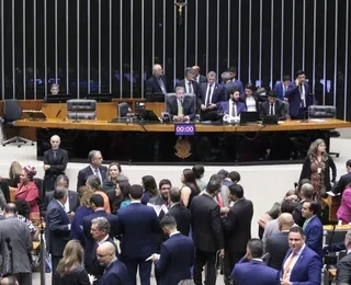 Câmara vota proposta de corte de gastos e derruba volta do DPVAT