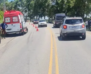 Caminhão bate em carroça e mata pastor em Vitória da Conquista