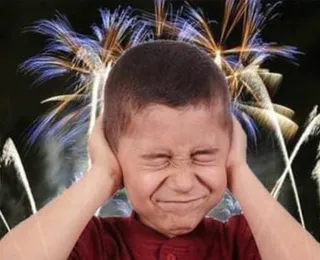 Como fogos de artifício afetam crianças com autismo