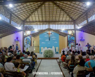 Da mobilização de um grupo de católicos da comunidade, surgiu a Capela Sagrada Família