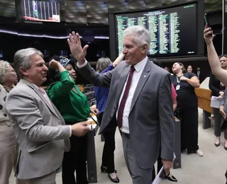 Denúncia contra Bolsonaro provoca embate entre deputados na Câmara