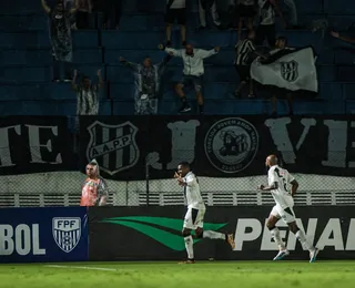 Emprestado à Ponte Preta, Dudu ganha troféu no Paulistão: "Trabalho"