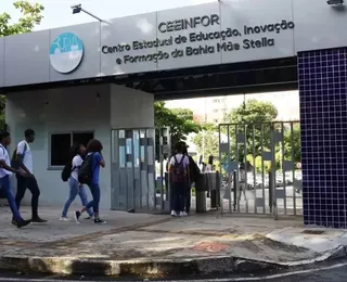 Estudantes enfrentam fortes chuvas para realizar vestibular da UNEB