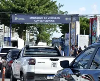 Fila no ferry-boat chega a 4 horas nesta quinta-feira em Salvador