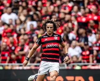 Fora dos planos do Flamengo, David Luiz não renova e pode pintar no Vitória