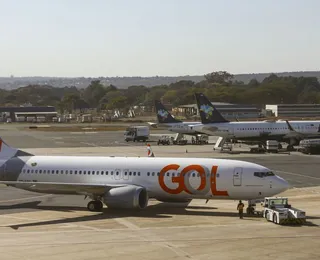 Avião de grande porte colide com viatura no aeroporto do Galeão