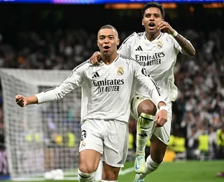 Hat-trick de Mbappé garante Real Madrid nas oitavas; PSG e PSV avançam