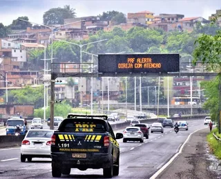 Homem é preso com carro de locadora irregular em Salvador