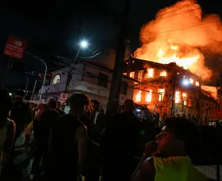 Incêndio devastador em casarão de Salvador levou mais de 24 h para ser extinto