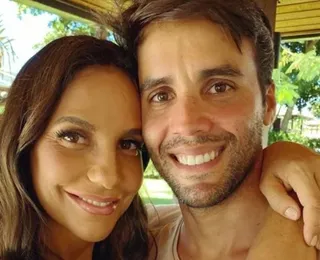 Ivete Sangalo e Daniel Cady aproveitam dia de jetski em Salvador