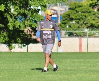 Jequié anuncia a demissão do técnico Betinho