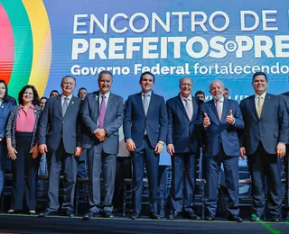 Jerônimo participa da abertura do Encontro de Novos Prefeitos