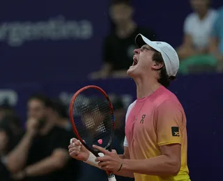 João Fonseca vence, faz história e vai à final do ATP de Buenos Aires