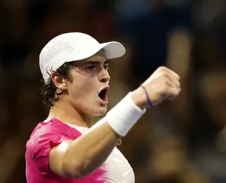 João Fonseca vence e se aproxima da chave principal do Australian Open