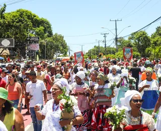 Lavagem de Monte Gordo reúne multidão em Camaçari