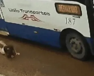 Mãe e filha são arrastadas por ônibus em Mato Grosso; veja vídeo