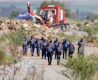 Mais de 20 mineradores são resgatados em mina clandestina