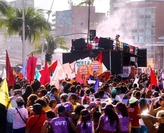 Marcha 8M no Dia da Mulher mobiliza diversos setores em Salvador