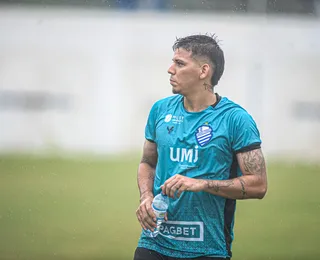 Meia do Vitória pode retornar ao futebol pernambucano