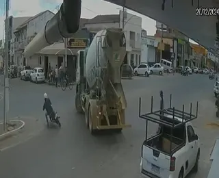 Motociclista morre ao bater em caminhão betoneira na Bahia
