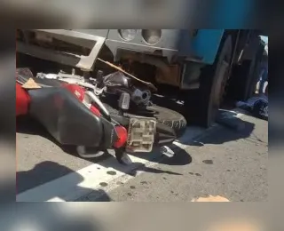 Motociclista perde o braço e morre após batida com caminhão na RMS