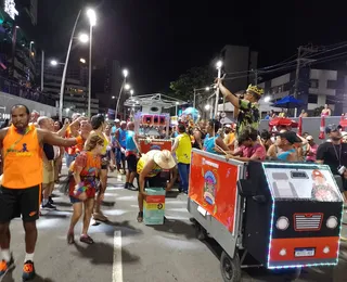 Nos passinhos orgânicos, minitrio leva música e aula de dança na Barra