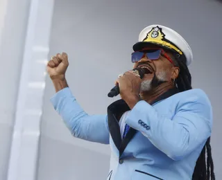 “O axé não é um viral de 40 dias”, dispara Carlinhos Brown