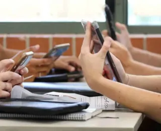 Sem celular! Saiba como será volta às aulas após nova lei