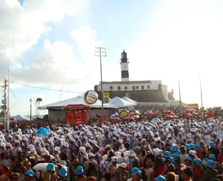 Tapete branco: Filhos de Gandhy desfilam no circuito Barra-Ondina