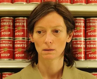 Tilda Swinton anuncia pausa na carreira de atriz