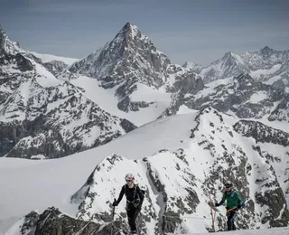 Três esquiadores morrem em avalanche e alpinista está desaparecido