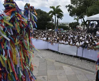 Turistas vão pela primeira vez na Lavagem do Bonfim; "Festa lindíssima"