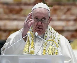 Vaticano aprova diretrizes que permitem que homossexuais sejam padres