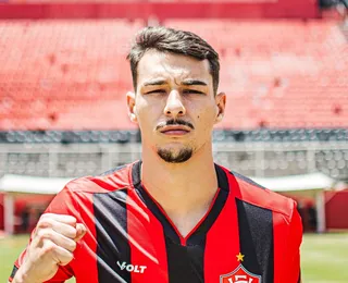 Vitória anuncia Claudinho como segundo reforço para 2025