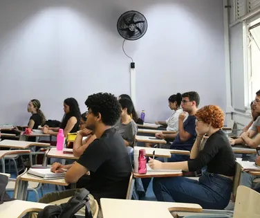 Senado aprova cota de 30% em concursos para negros e indígenas - Imagem