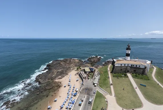 Carnaval da Bahia terá movimentação histórica de turistas estrangeiros em 2025 - Imagem