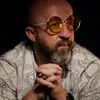 "As pessoas estão casadas com o celular, não com o outro", diz Fabrício Carpinejar - Imagem