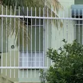 Adolescente de 15 anos mata a facadas irmão de 7 dentro de casa imagem