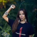 Anitta trava batalha judicial para impedir uso do nome em vermífugo imagem