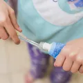 Anvisa faz alerta para uso de creme dental após suspender produto imagem