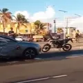 Após assalto, criminosos geram grave acidente na Av. Pinto de Aguiar imagem