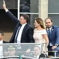 Após briga, Carlos elogia atitude de Michelle Bolsonaro: “Leoa” imagem