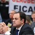 Após oito dias, Glauber Braga encerra greve de fome imagem