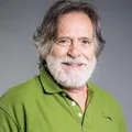 Ator da Globo, José de Abreu critica jornalista da emissora imagem