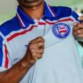 Bahia lança camisa retrô inspirada nos uniformes de 1998 e 1999 imagem