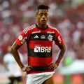 Bruno Henrique é indiciado pela PF por forçar cartão amarelo em jogo imagem