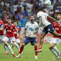 Ceni critica postura do Bahia após gol: “Arriscamos demais” imagem